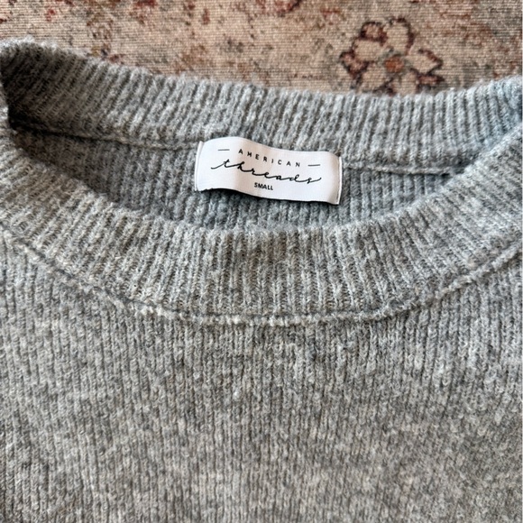 BUNDLE! - Classic Crewneck Sweaters & Off-the-Shoulder Sweater - Picture 4 of 5